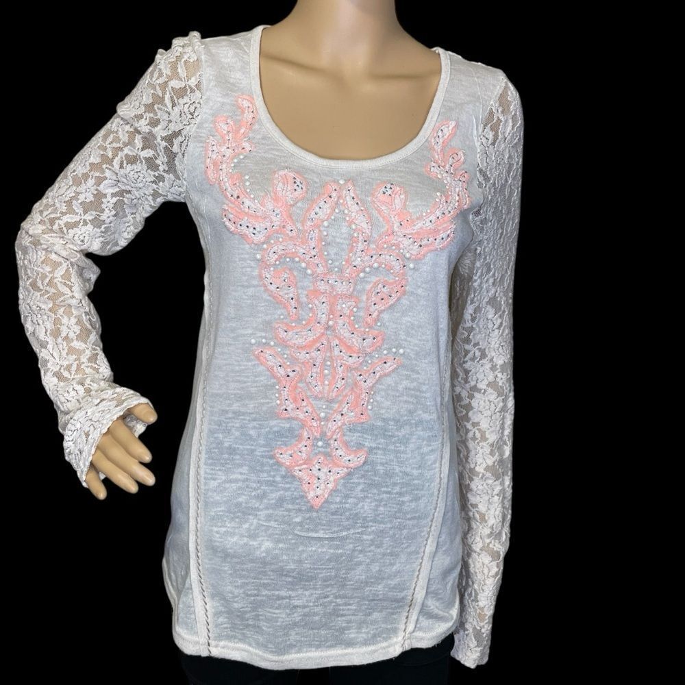Women's White Lace Sleeve Top with Pink Embellished Applique